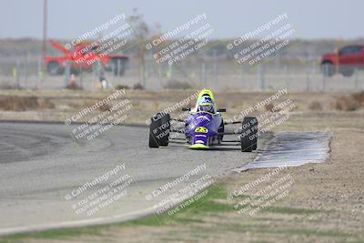 media/Oct-25-2025-CalClub SCCA (Sat) [[34c778dfbe]]/Group 5/Qualifying/